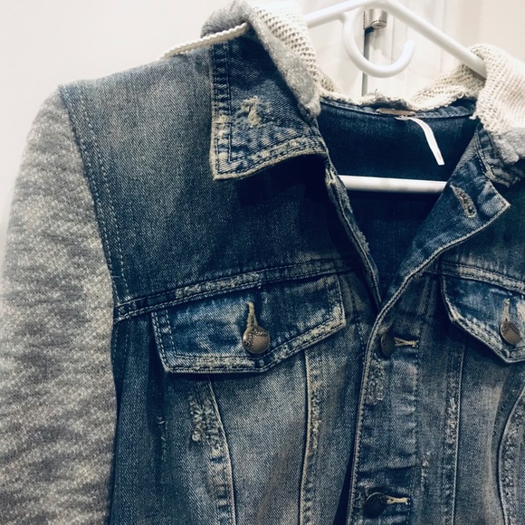 Jean jacket hoodie - Picture 2 of 4